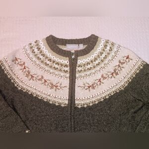 Croft & Barrow Olive and Cream Women's Cardigan